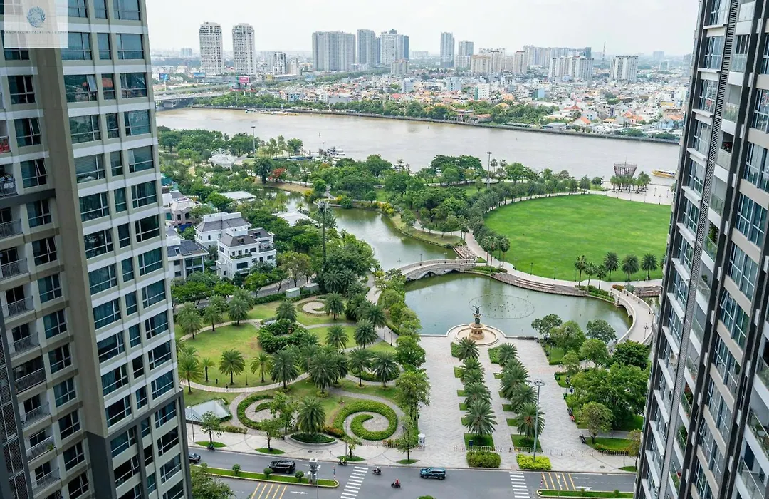 Landmark 81 Vacation Luxury-1